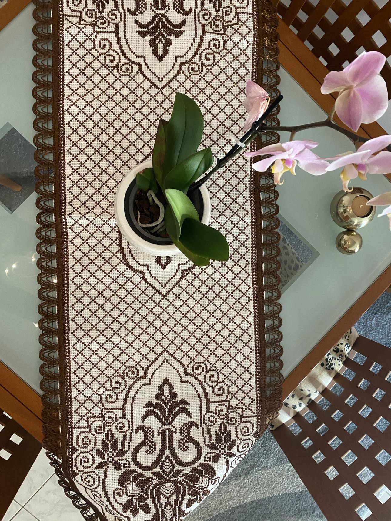 423568604_1075792800322329_4634280308044948950_n Μετρητό κέντημα τραβέρσα σε διάσταση 0.40 * 1.65μ - Imagen 1